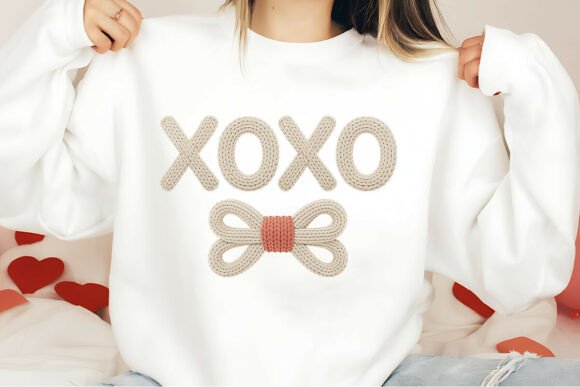 XOXO Valentine's Day Graphics: Freebies for Branding
